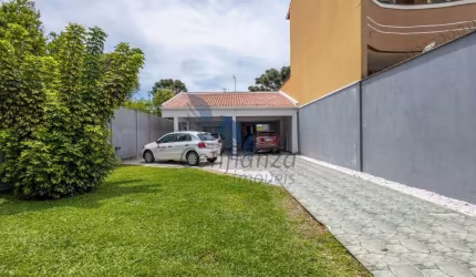 Casa com 3 quartos à venda na Paulo Rodrigues Simões, 95, Barreirinha, Curitiba por R$ 1.200.000