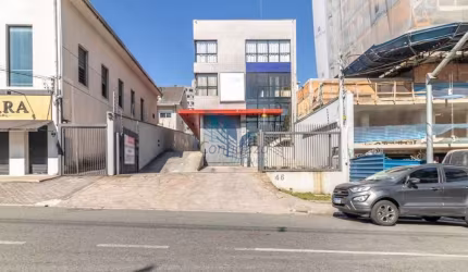 Barracão / Galpão / Depósito para alugar na Rua Delegado Leopoldo Belczak, 46, Cristo Rei, Curitiba por R$ 14.000