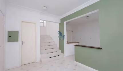 Apartamento com 2 quartos para alugar na Rua Luiz Antônio Biazzetto, 53, São Lourenço, Curitiba por R$ 2.450