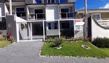 SOBRADO 116 M² 3 QUARTOS, ACEITA CARROS, NO CAPÃO RASO, ENTRE OS BAIRROS, NOVO MUNDO, XAXIM, PINHEIRINHO, CIC, ALTO BOQUEIRÃO E SÍTIO CERCADO