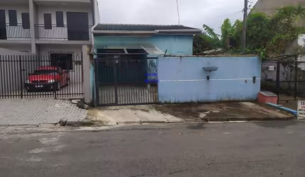 CASA 70 M² EM TERRENO 8 X 20 NO CENTRO DO RIO BONITO, ESCRITURADA, CURITIBA PR