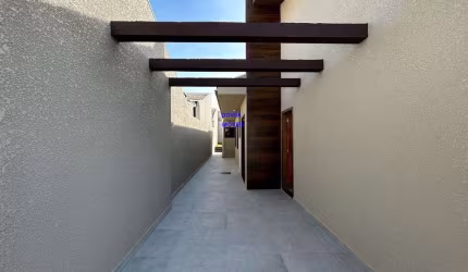 CASA 3 QUARTOS, UMA SUITE, TERRENO DE 6,5X30 195M², PÉ DIREITO ALTO, PREÇO DE PLANTA, A UMA QUADRA COLÉGIO, MERCADOS. ARAUCARIA. FN 99864-4995
