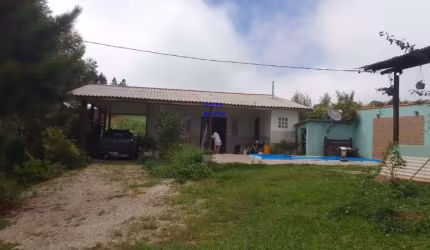 CHÁCARA A 9 KM DE CONTENDA  LOCALIDADE RIO DO CACHO. A chacara tem 5840m2  Tem duas contruções,