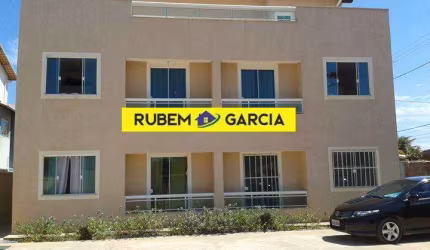 Apartamento térreo 54m2 todo de PORCELANATO, Rio das Ostras
