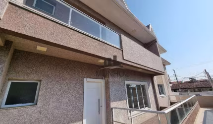 Sobrado semimobiliado em Santa Felicidade!