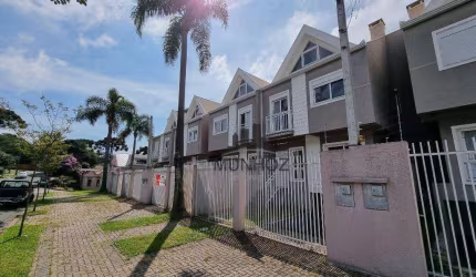 Sobrado com 3 dormitórios à venda, 157 m² por R$ 890.000,00 - Bom Retiro - Curitiba/PR