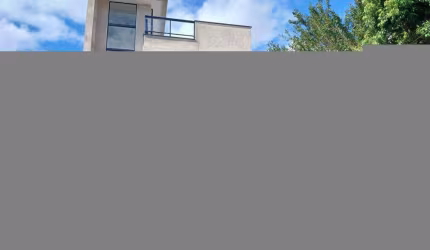 Sobrado com 3 dormitórios à venda, 140 m² por R$ 849.000,00 - Capão Raso - Curitiba/PR