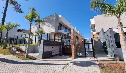 Sobrado com 3 dormitórios à venda, 240 m² por R$ 1.833.000,00 - Santa Felicidade - Curitiba/PR