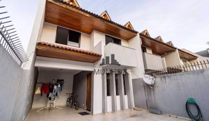 Sobrado com 3 dormitórios à venda, 135 m² por R$ 710.000,00 - Jardim das Américas - Curitiba/PR