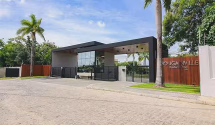 Lote com 450m² na Posição Sul no Condomínio Bougainville