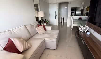 Apartamento com 81 metros, 2 Suítes Porteira fechada