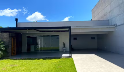 LINDA CASA NO BAIRRO DA BARRA!