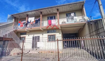 Casa com 4 quartos à venda na Rua Lourdes Betezek, Cidade Industrial, Curitiba, 299 m2 por R$ 499.000