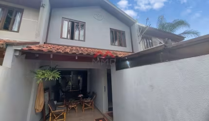 Casa com 3 quartos à venda na Rua Sanito Moser, Cidade Industrial, Curitiba, 68 m2 por R$ 350.000