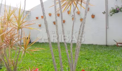 Casa com 3 quartos à venda na Rua Romano Bertagnoli, Mercês, Curitiba, 309 m2 por R$ 1.590.000