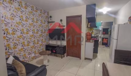 Casa com 2 quartos à venda na Rua Hermes Farias de Macedo, Tatuquara, Curitiba, 50 m2 por R$ 230.000