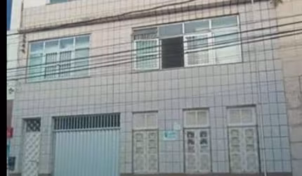 Casa comercial com 5 salas à venda na Rua Álvares de Azevedo, Bonfim, Salvador por R$ 750.000
