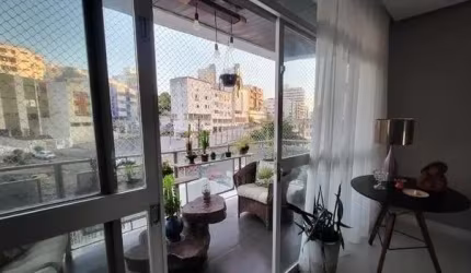 Apartamento com 4 quartos à venda na Rua Doutor Raimundo Magaldi, Costa Azul, Salvador, 200 m2 por R$ 495.000