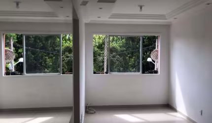 Apartamento com 2 quartos à venda na Rua Acácia Amarela, Jardim das Margaridas, Salvador, 48 m2 por R$ 160.000