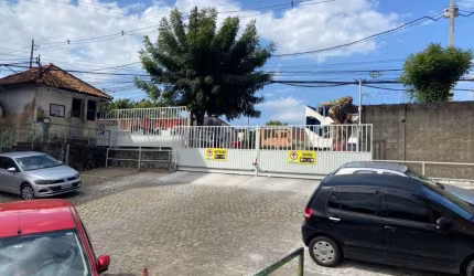 Apartamento com 2 quartos à venda na Rua Artêmio Castro Valente, Canabrava, Salvador, 50 m2 por R$ 160.000