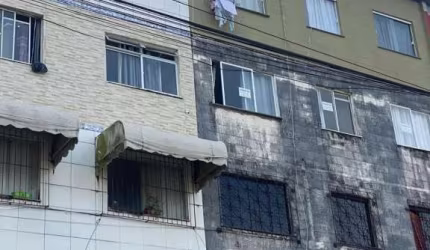 Apartamento com 2 quartos à venda na Rua Colina Azul, Pau da Lima, Salvador, 55 m2 por R$ 125.000