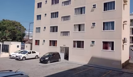 Apartamento com 2 quartos à venda na Rua Canudos, Itingá, Lauro de Freitas, 50 m2 por R$ 210.000