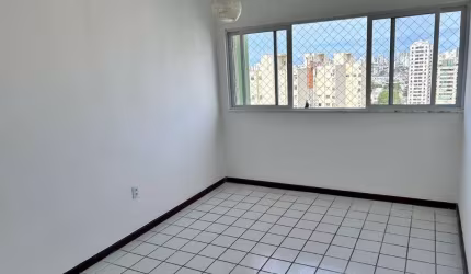 Apartamento com 2 quartos à venda na Avenida Sete de Setembro, Vitória, Salvador, 70 m2 por R$ 410.000