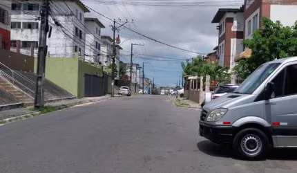 Apartamento com 2 quartos à venda na Conjunto Arvoredo, Tancredo Neves, Salvador, 52 m2 por R$ 120.000