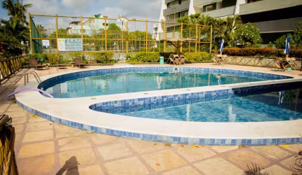 Apartamento com 3 quartos à venda na Avenida Octávio Mangabeira, Piatã, Salvador, 120 m2 por R$ 600.000