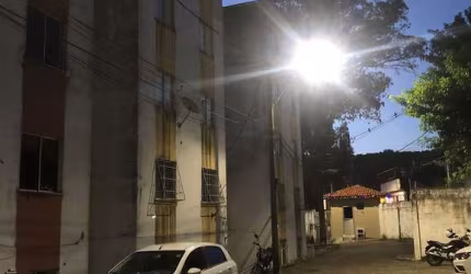 Apartamento com 2 quartos à venda na Rua Artêmio Castro Valente, Canabrava, Salvador, 40 m2 por R$ 100.000