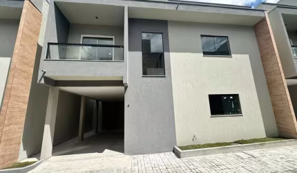Casa em condomínio fechado com 3 quartos à venda na Rua Milena Ramone Alencar Ramos, Ipitanga, Lauro de Freitas, 121 m2 por R$ 580.000