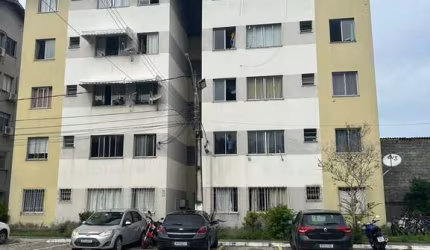 Apartamento com 2 quartos à venda na Rua Hortênsias Azuis, Jardim das Margaridas, Salvador, 46 m2 por R$ 150.000
