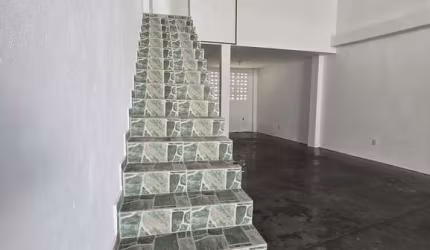 Barracão / Galpão / Depósito com 1 sala para alugar na Rua Alameda das Palmeiras, 09, Itapuã, Salvador, 100 m2 por R$ 4.500