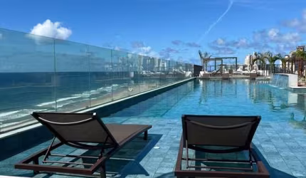 Apartamento com 1 quarto à venda na Avenida Octávio Mangabeira, Armação, Salvador, 18 m2 por R$ 385.000