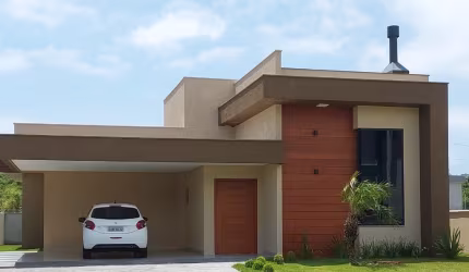 Casa térrea em condomínio fechado