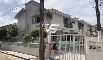 Casa em condomínio fechado com 3 quartos à venda no Ingleses do Rio Vermelho, Florianópolis , 111 m2 por R$ 550.000