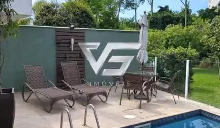 Casa alto padrão com 4 suítes em condomínio fechado