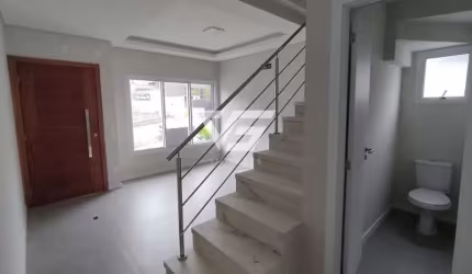 CASA NOVA COM 3 SUÍTES EM SANTO ANTÔNIO DE LISBOA