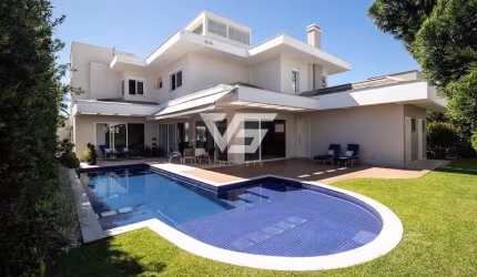 CASA JURERÊ INTERNACIONAL 4 SUÍTES 4 VAGAS GARAGEM