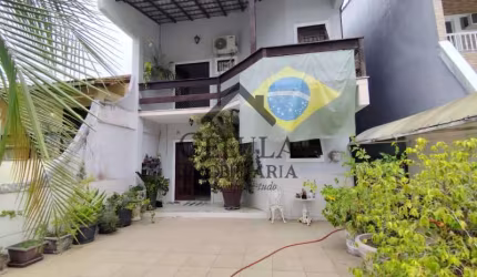Casa em condomínio fechado com 3 quartos à venda na Rua Araticum, Anil, Rio de Janeiro, 224 m2 por R$ 1.200.000