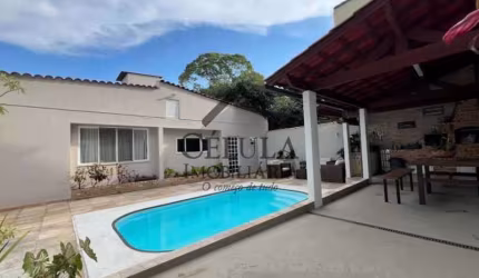 Casa em condomínio fechado com 3 quartos à venda na Rua Sernambi, Pechincha, Rio de Janeiro, 169 m2 por R$ 990.000