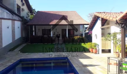 Casa em condomínio fechado com 4 quartos à venda na Estrada Pau-ferro, Freguesia (Jacarepaguá), Rio de Janeiro, 396 m2 por R$ 1.900.000
