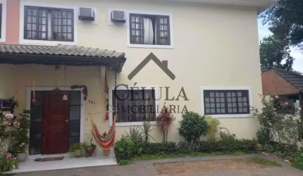 Casa em condomínio fechado com 3 quartos à venda na Rua Joaquim Tourinho, Pechincha, Rio de Janeiro, 116 m2 por R$ 550.000