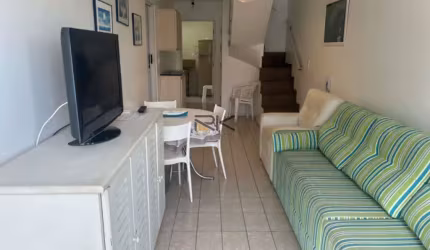 Cobertura Duplex Praia Grande em Ubatuba-SP com 3 dormitórios sendo 1 suíte,varanda gourmet com churrasqueira ,2 vagas de garagem