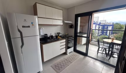 APARTAMENTO À VENDA COM SALA DE ESTAR E JANTAR,1 SUÍTE E VARANDA GOURMET COM CHURRASQUEIRA