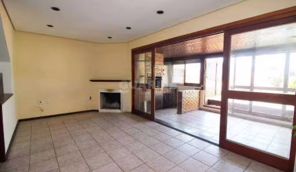 Casa em Condomínio para aluguel, com 3 quartos, sendo 1 suíte, e 2 vagas de garagem no bairro Jardim Isabel