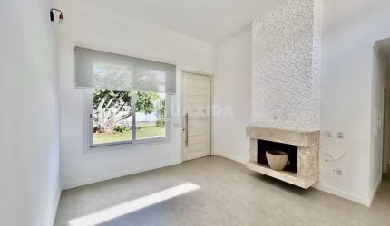 Casa Residencial com 3 dormitórios, sendo 1 suíte, para alugar no bairro Hipica