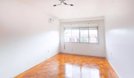 Apartamento de 101m² com Garagem Individual e Frente Ensoralada no Passo da Areia!