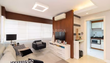Amplo apartamento com 2 quartos no bairro Menino Deus