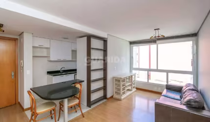 Apartamento mobiliado de 1 dormitório no bairro Petrópolis.